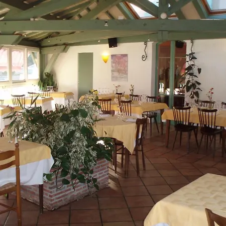 Hotel De La Tour Saint-Lizier
